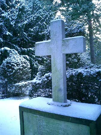 snø i assistens kirkegård