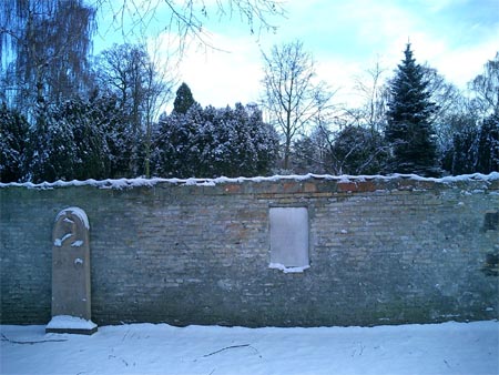 snø i assistens kirkegård