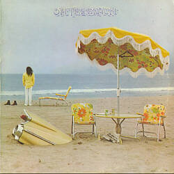 Coverart: On the Beach av Neil Young